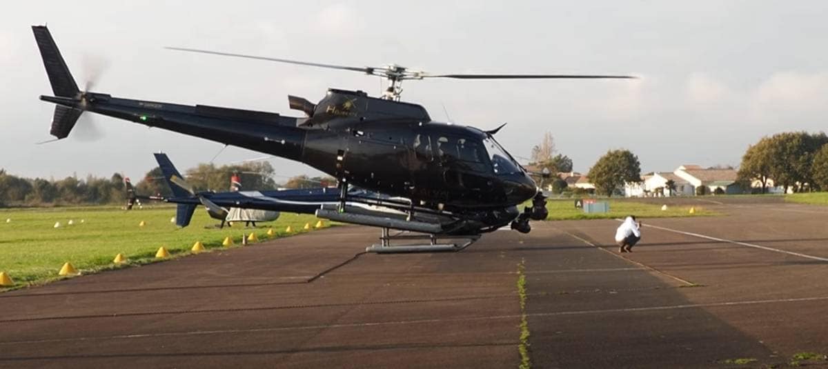 Helicoptère qui décolle